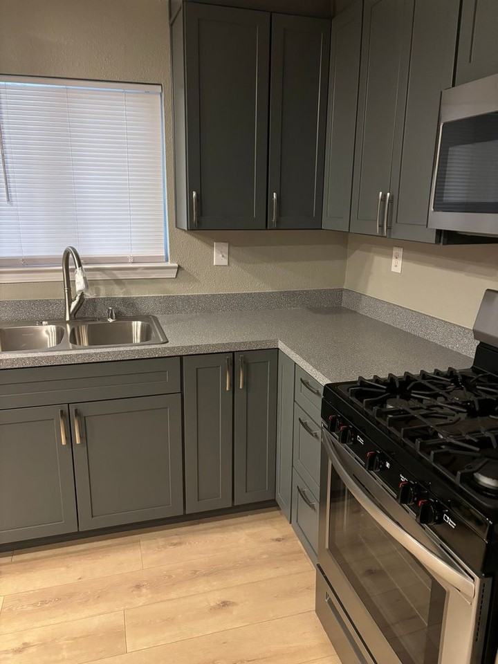 2615 Tudor Rd - Photo 5 of 11