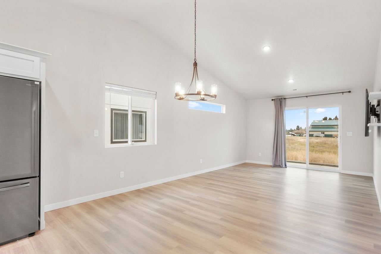 2309 N Sundance St - Photo 6 of 17