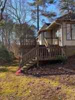 featured image of 2413 Knollwood Dr