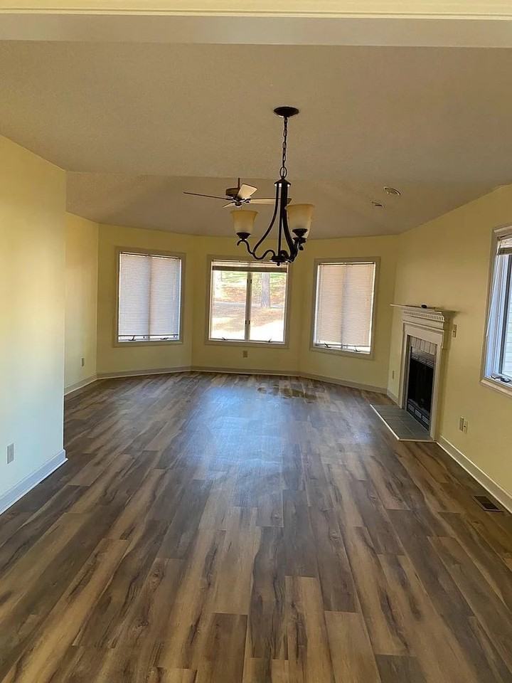 2413 Knollwood Dr - Photo 5 of 24