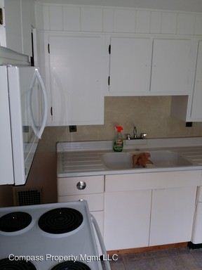 70 S Park Ave #G - Photo 3 of 7