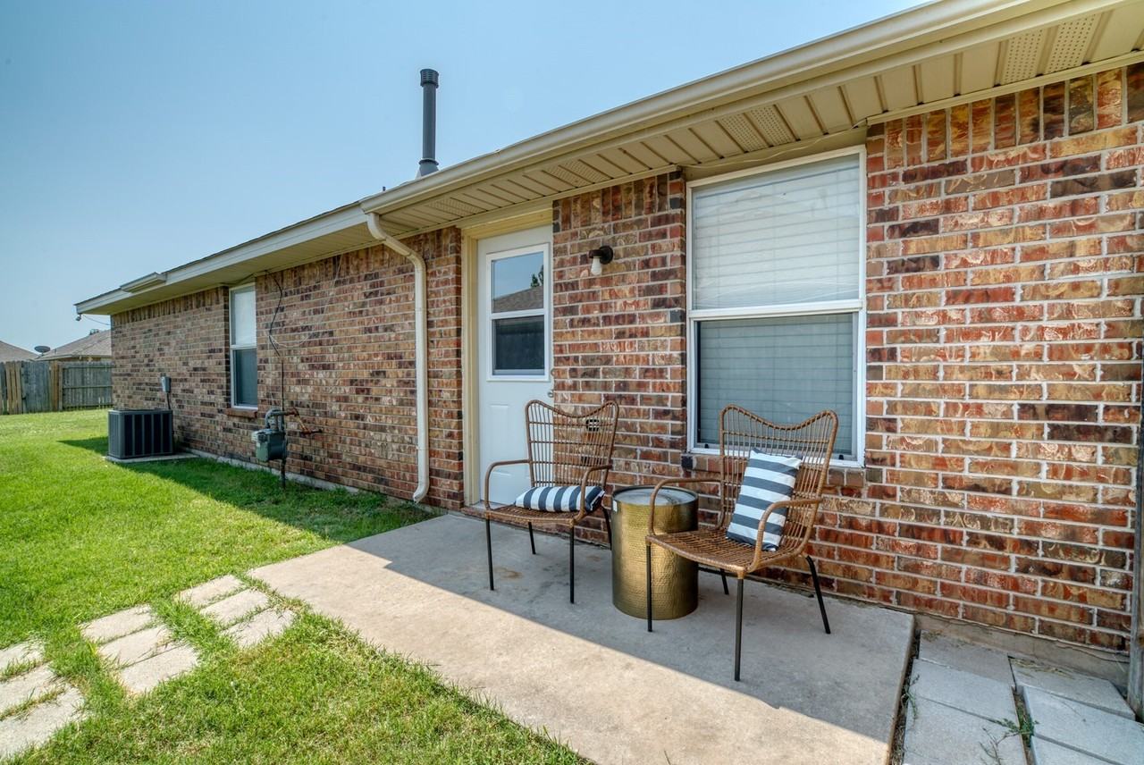 4802 Se 77th St - Photo 7 of 24