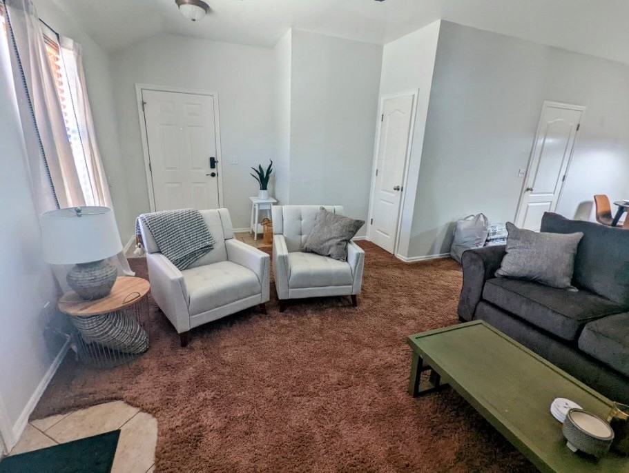 4800 Se 77th St - Photo 5 of 9