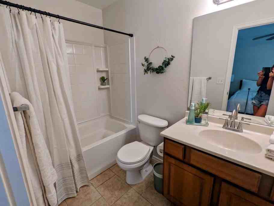 4800 Se 77th St - Photo 6 of 9