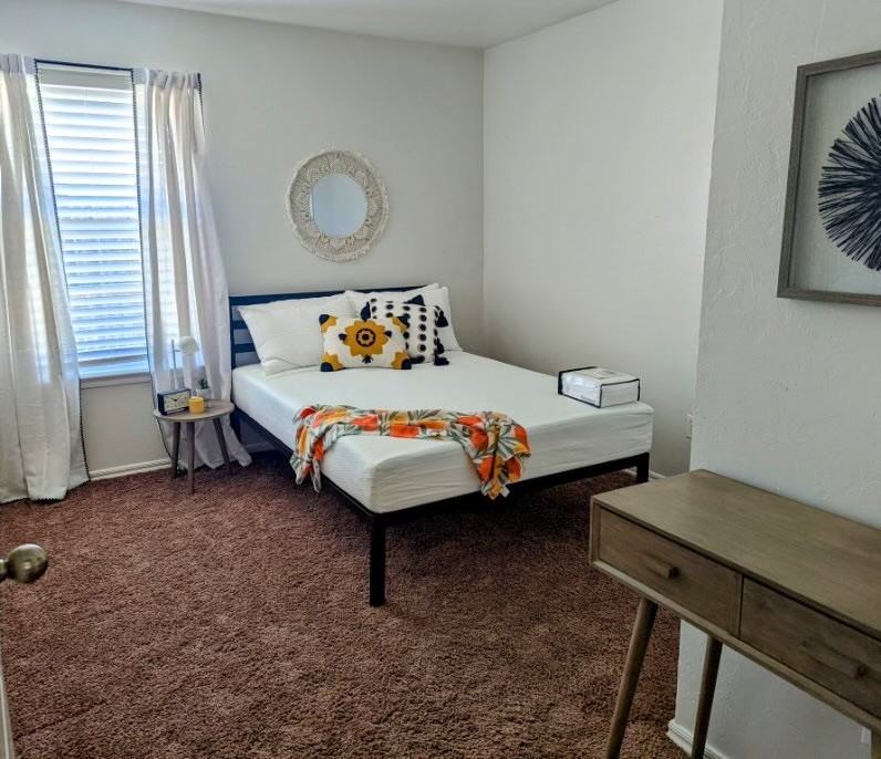 4800 Se 77th St - Photo 2 of 9