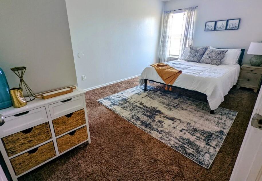 4800 Se 77th St - Photo 4 of 9