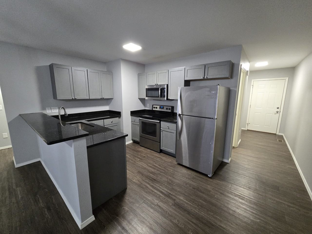 521 Welch St - Photo 4 of 17