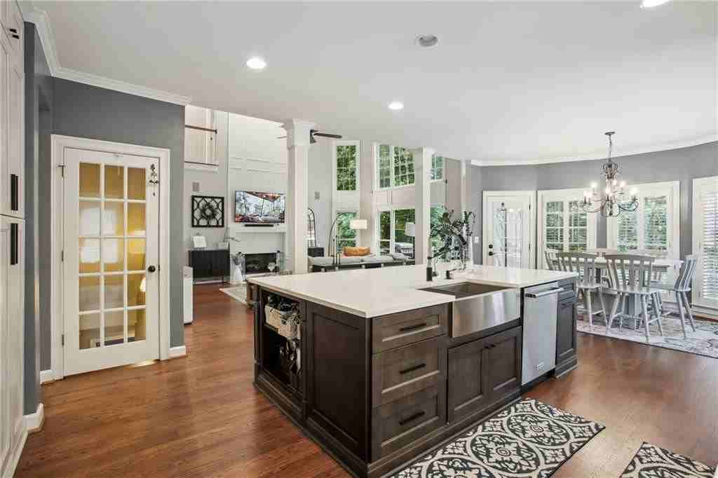 12480 Magnolia Cir - Photo 3 of 24