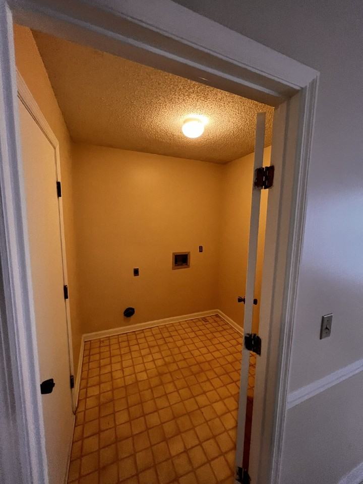 820 Mandarin Dr - Photo 6 of 14