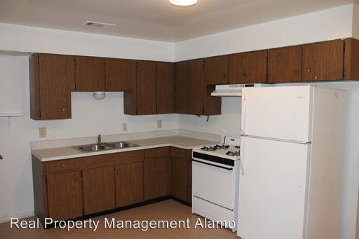 803 Overhill Dr - Photo 3 of 9