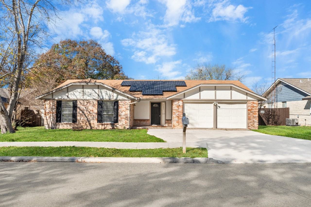 7319 Whithers Ln - Photo 2 of 20