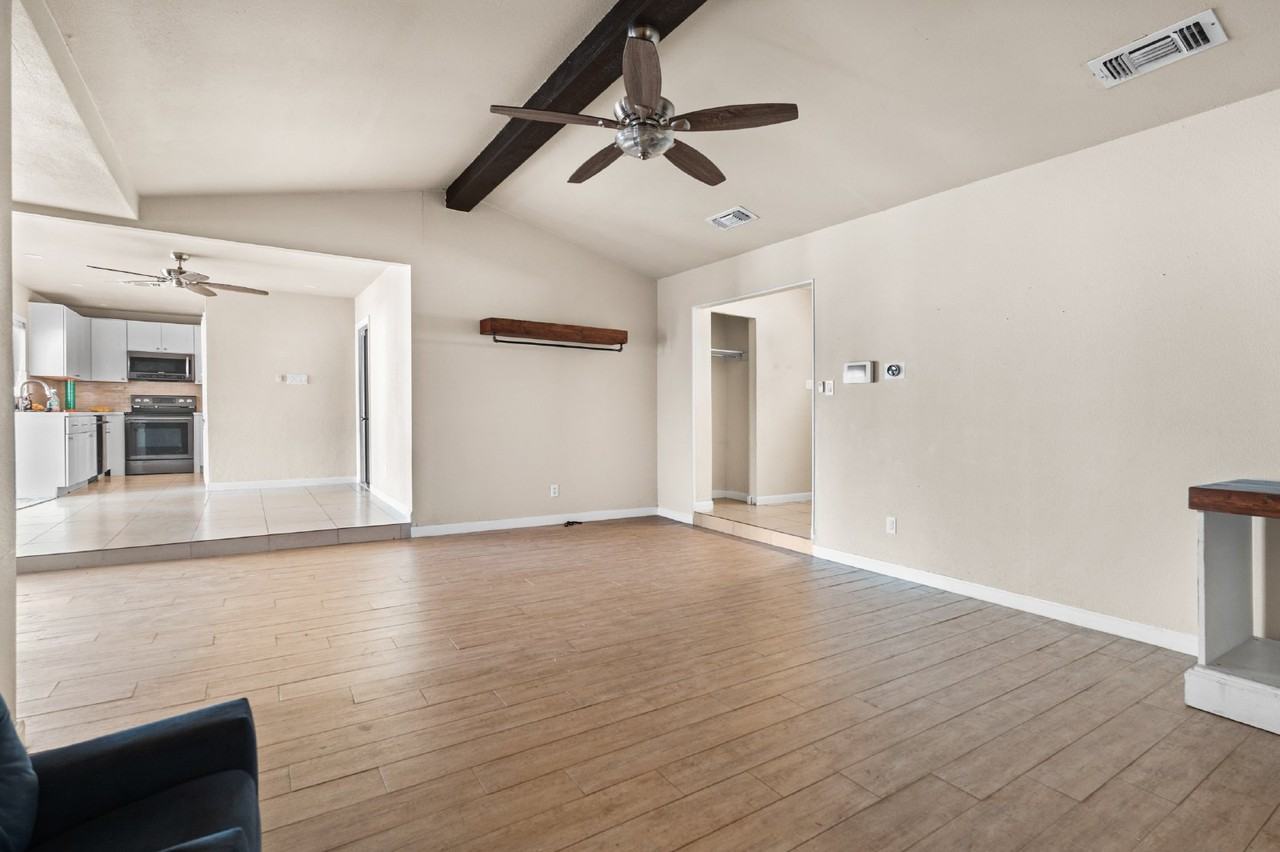 7319 Whithers Ln - Photo 6 of 20