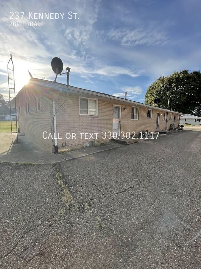 237 Kennedy St - Photo 2 of 14
