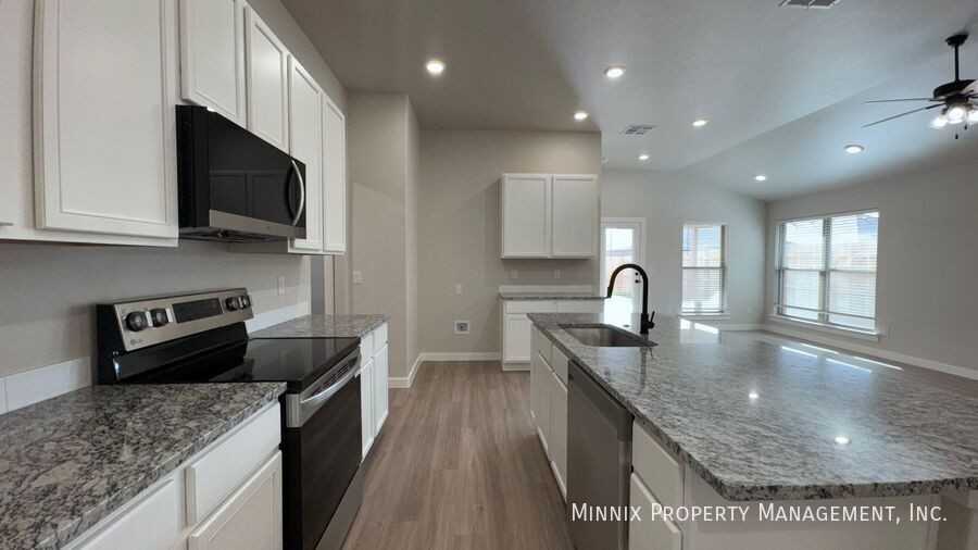 1607 132nd Street - Photo 7 of 39