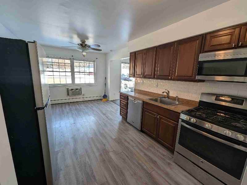 3 Colonial Rd #85 - Photo 3 of 11