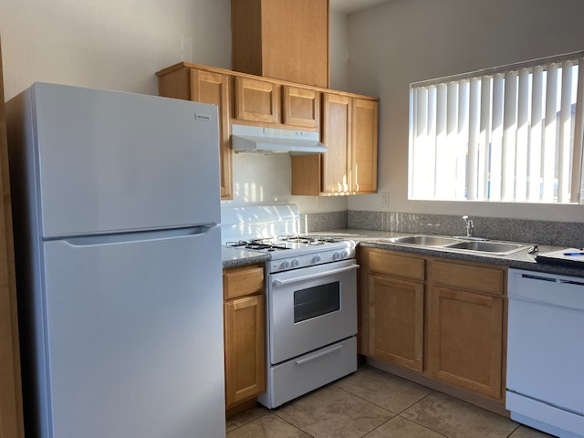 1627 Havasupai Dr #124 - Photo 4 of 10