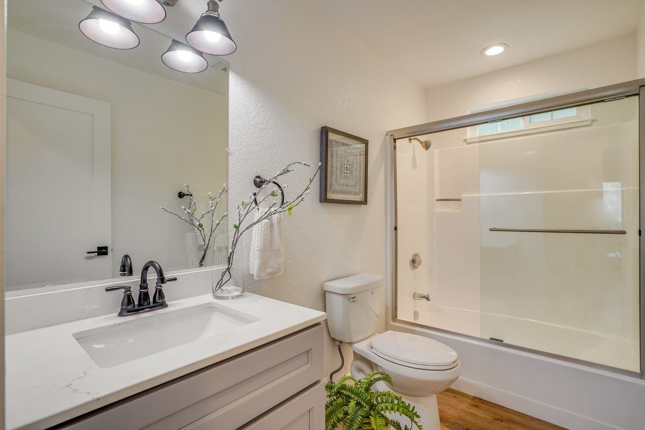 The Mattox - Photo 5 of 50