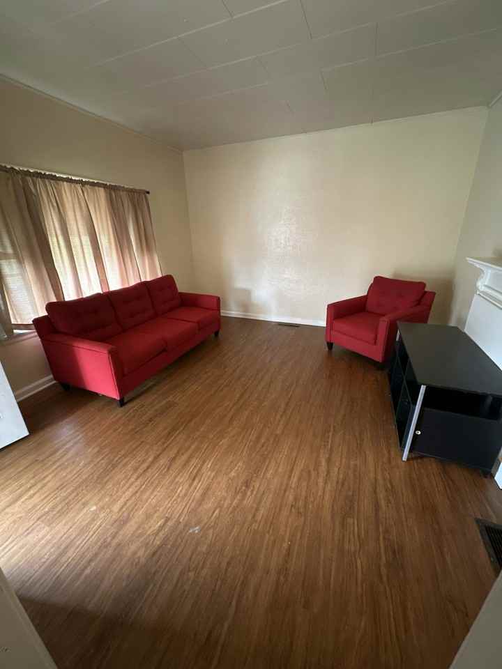 1013 Carleton St #1 - Photo 2 of 7