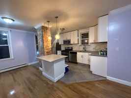 featured image of Hunt Ave