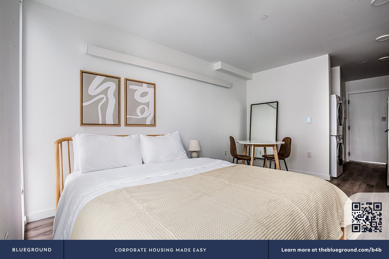 421 Belmont Avenue East - Photo 5 of 28