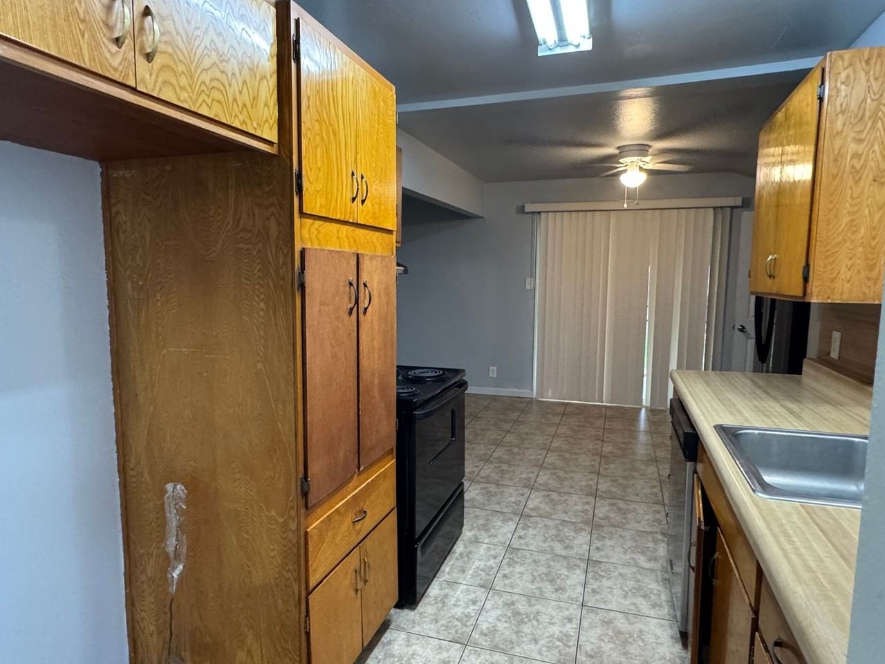 714 E Longview Ave - Photo 2 of 23