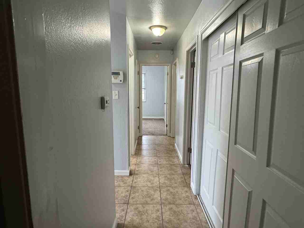 714 E Longview Ave - Photo 5 of 23