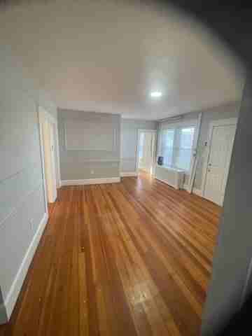 214 Estes Street - Photo 3 of 8