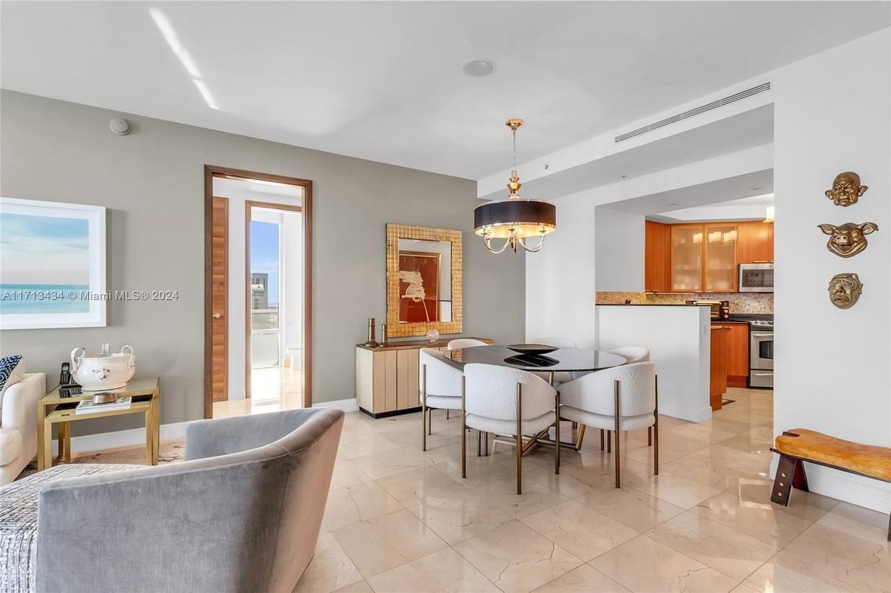 16699 Collins Ave #4202 - Photo 7 of 37