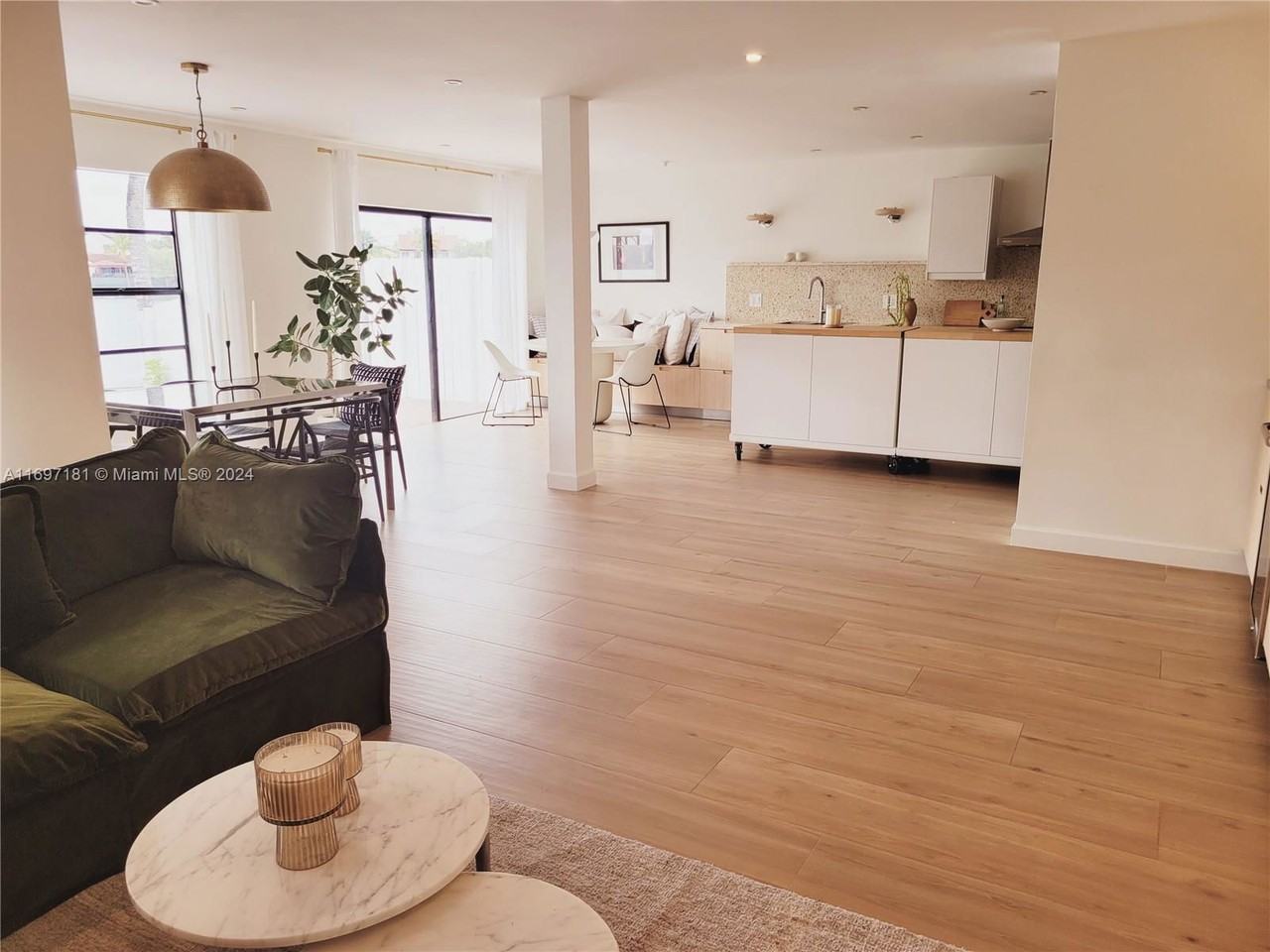 13228 Sw 10th Ln - Photo 2 of 8