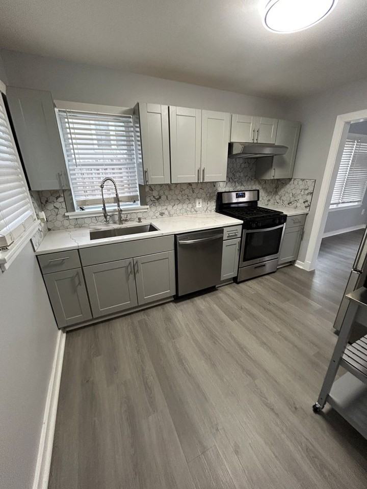 4105 Warner St - Photo 2 of 16
