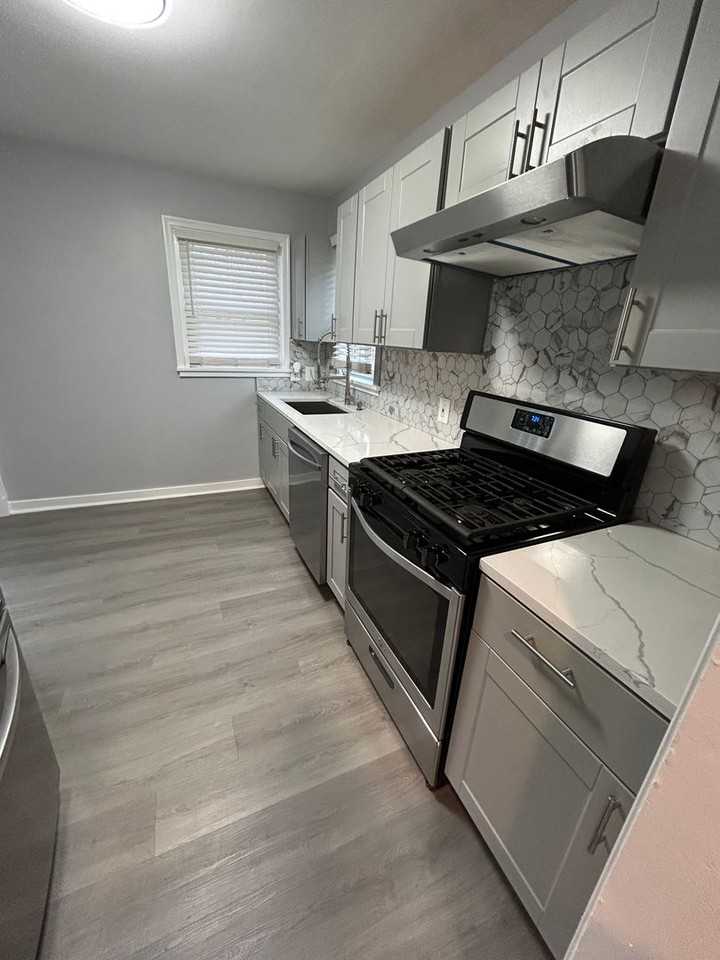 4105 Warner St - Photo 3 of 16