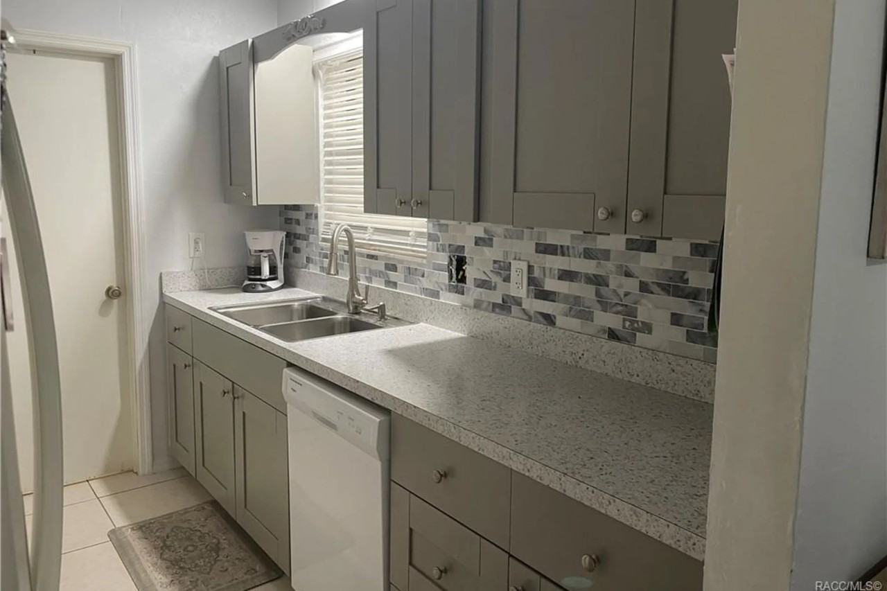 115 E Hartford St Bldg 9 - Photo 2 of 10