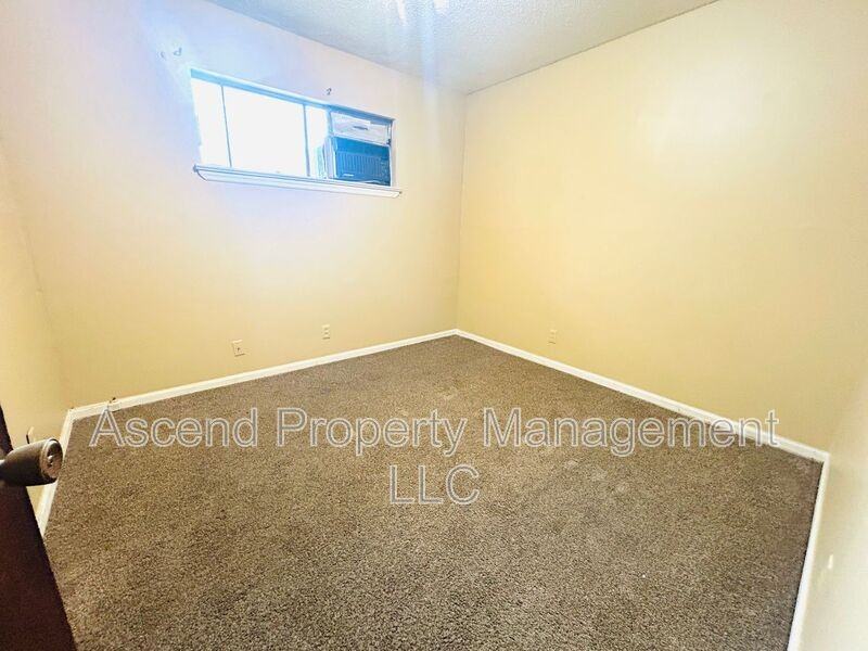 1707 Arlington Ave #B - Photo 4 of 6