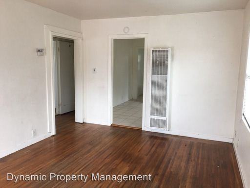 2846 19th St - Photo 2 of 7