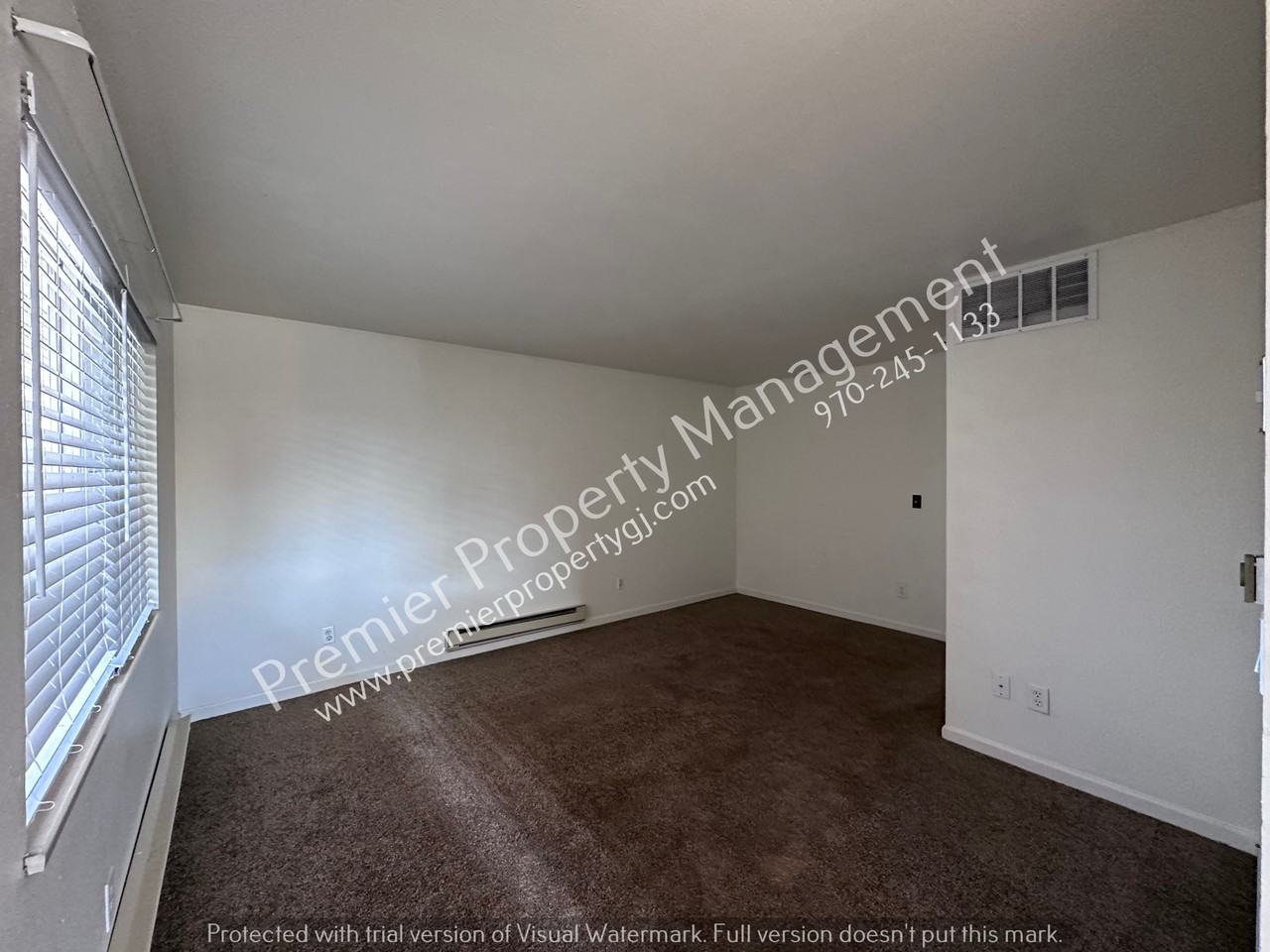 213 N Mulberry St - Photo 2 of 9