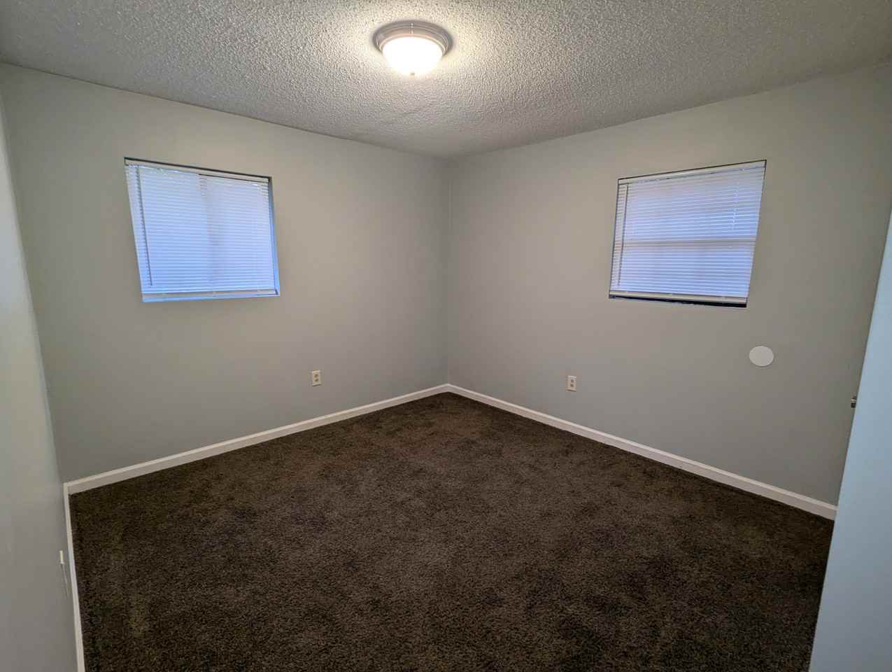 417 Rogers Rd - Photo 3 of 12