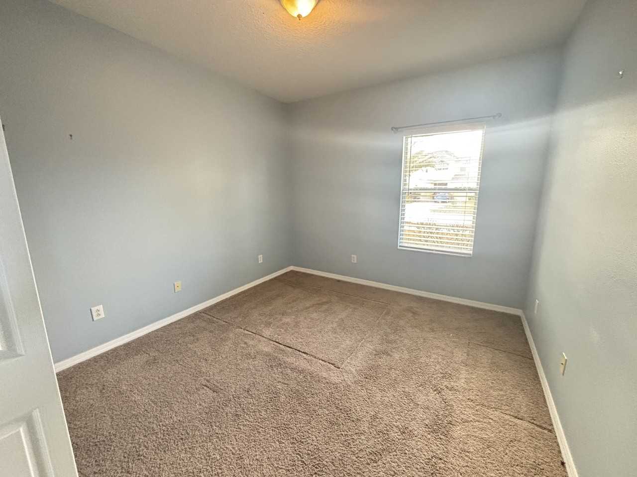 18001 Maui Isle Dr - Photo 3 of 23