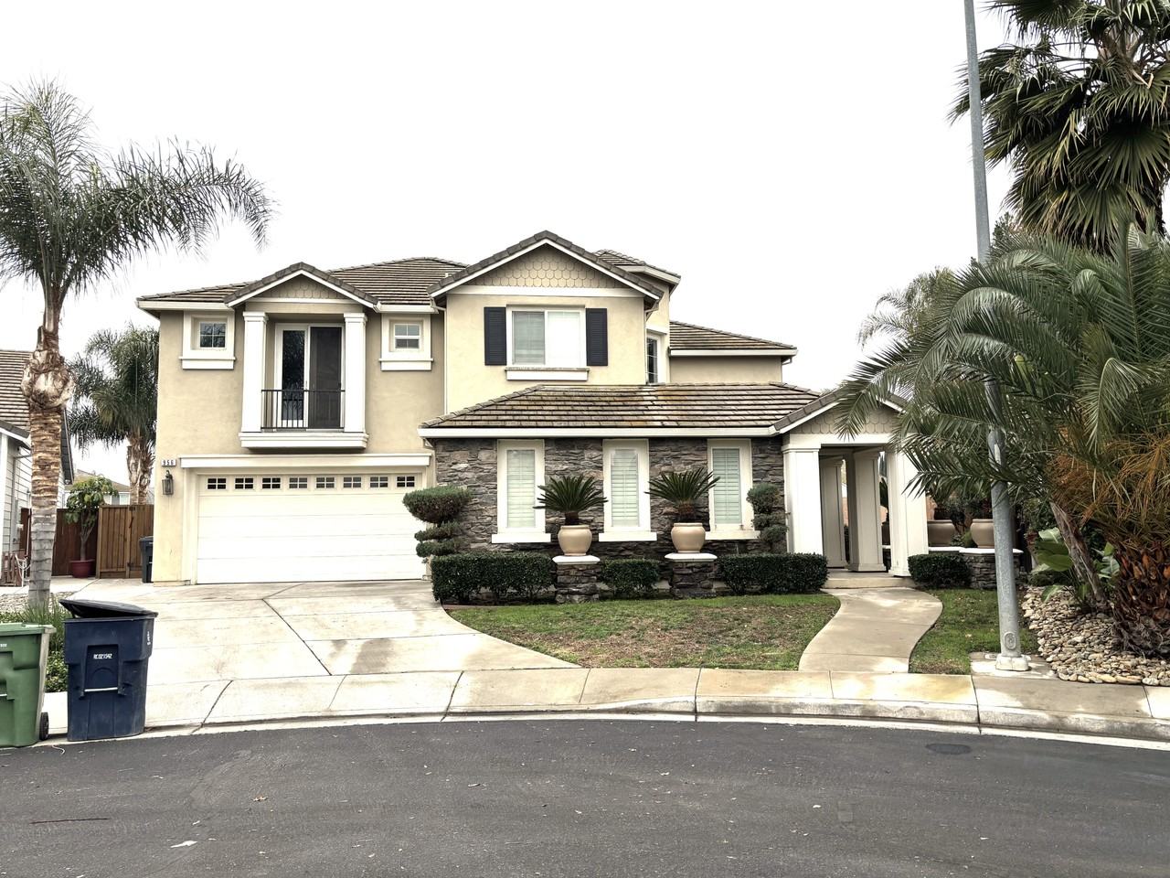 956 Harbor Ct - Photo 2 of 50