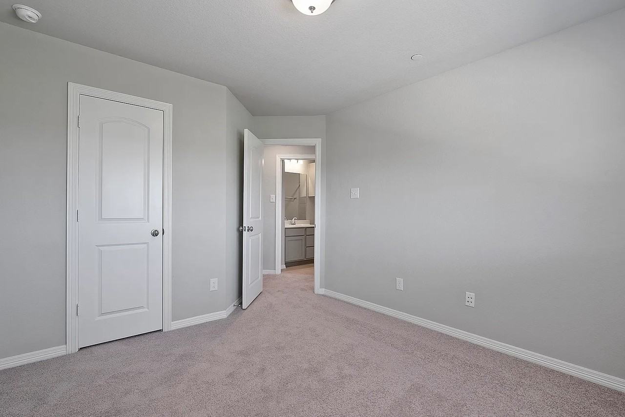 3017 Percheron Dr #NA - Photo 6 of 11