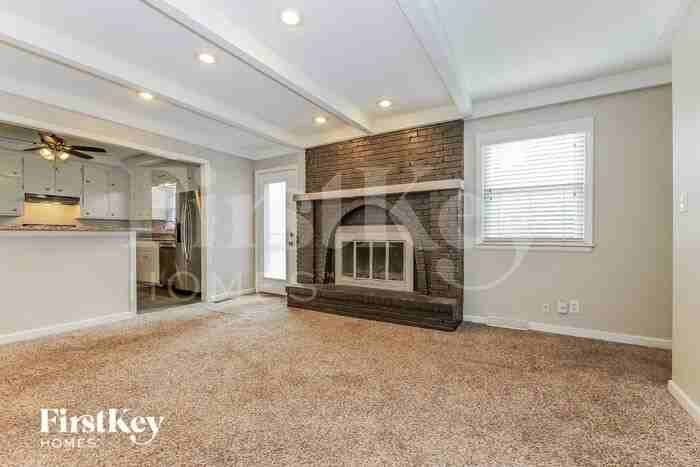 6839 Cottonwood Dr - Photo 2 of 16