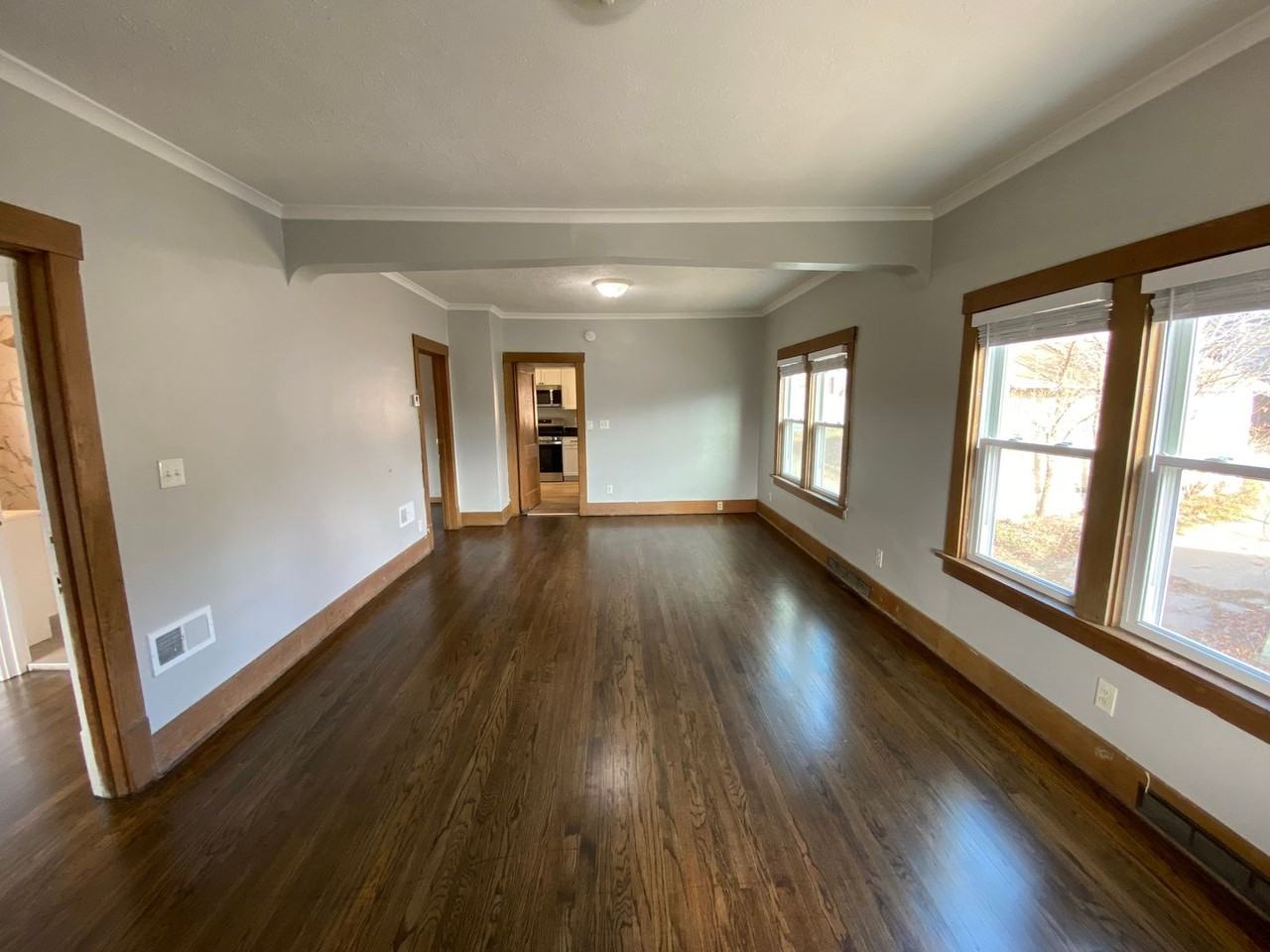 4312 Fowler Ave - Photo 7 of 25