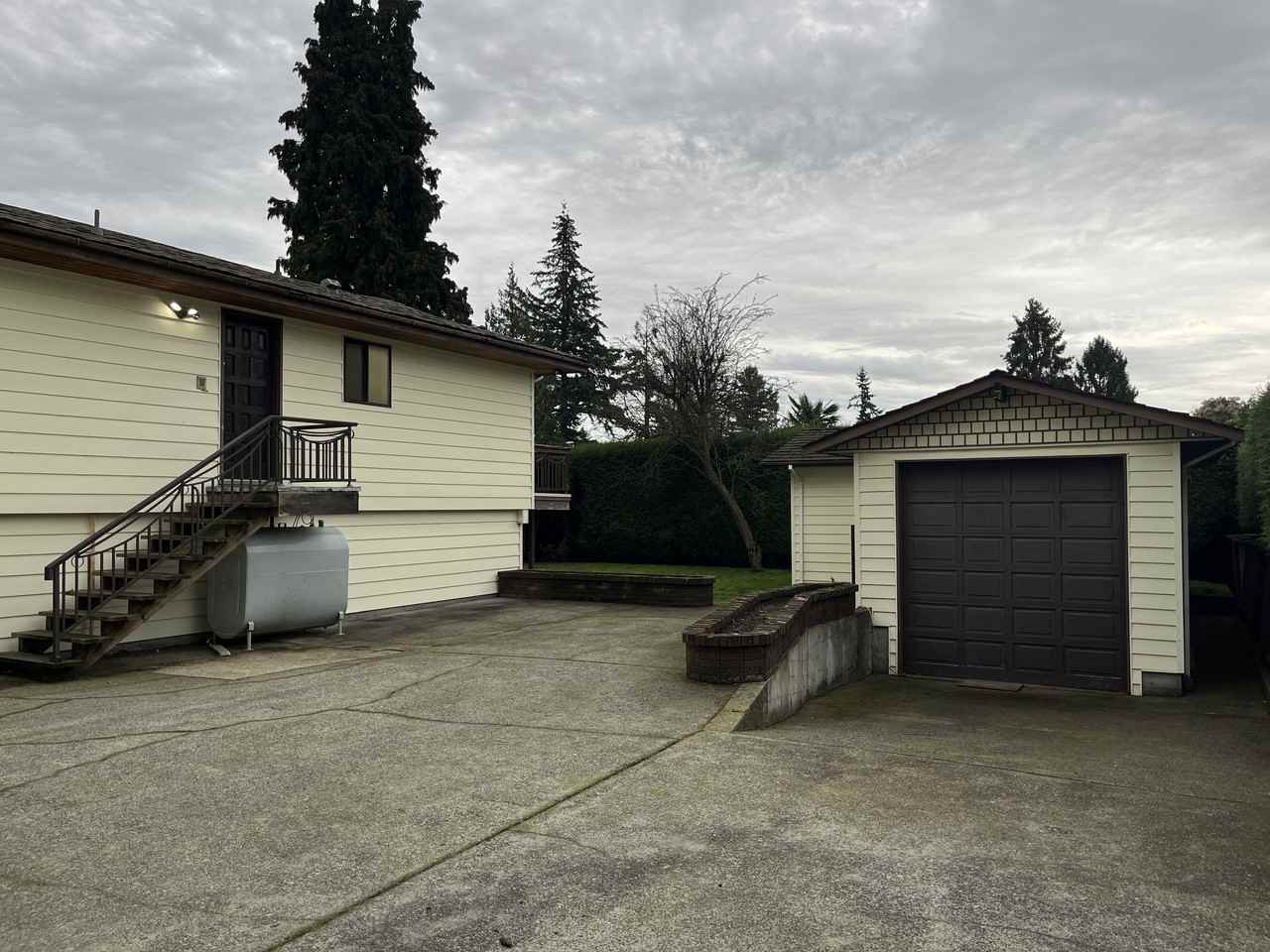 1010 West 54th Avenue - Photo 2 of 23