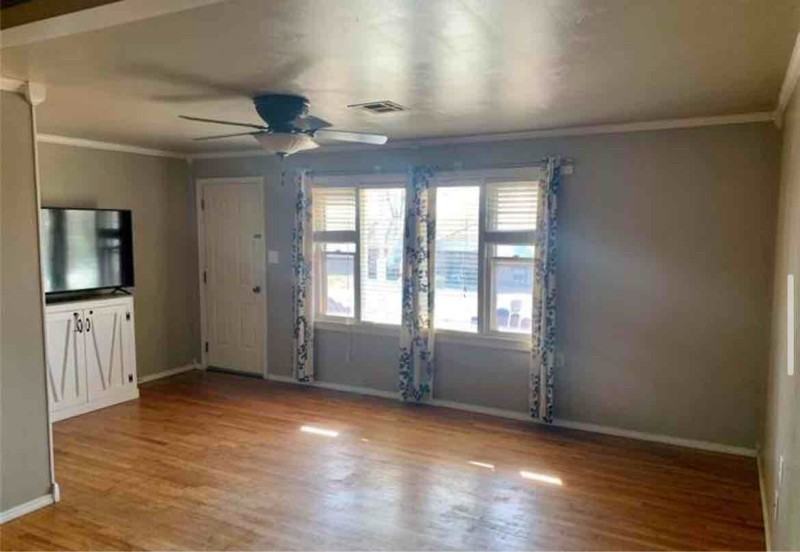 314 N Lee St - Photo 2 of 12