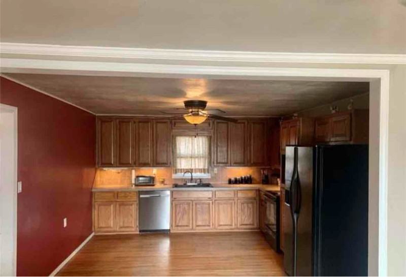 314 N Lee St - Photo 3 of 12