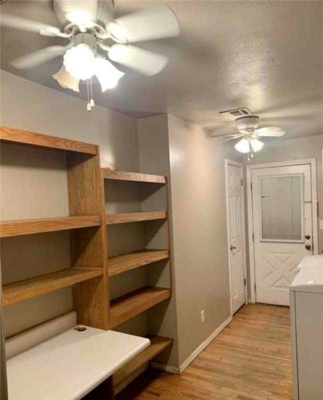 314 N Lee St - Photo 4 of 12