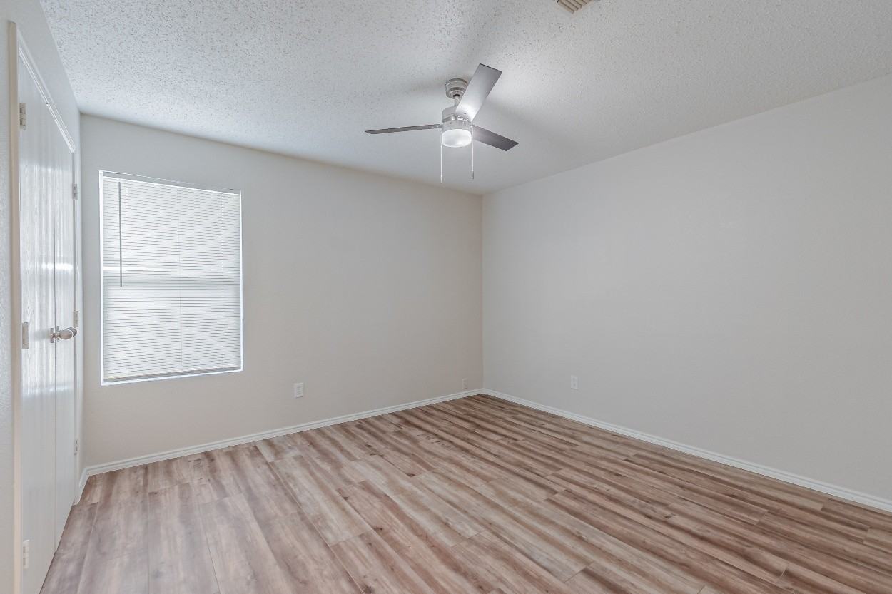 8749 Hunters Trl #8749 - Photo 4 of 34