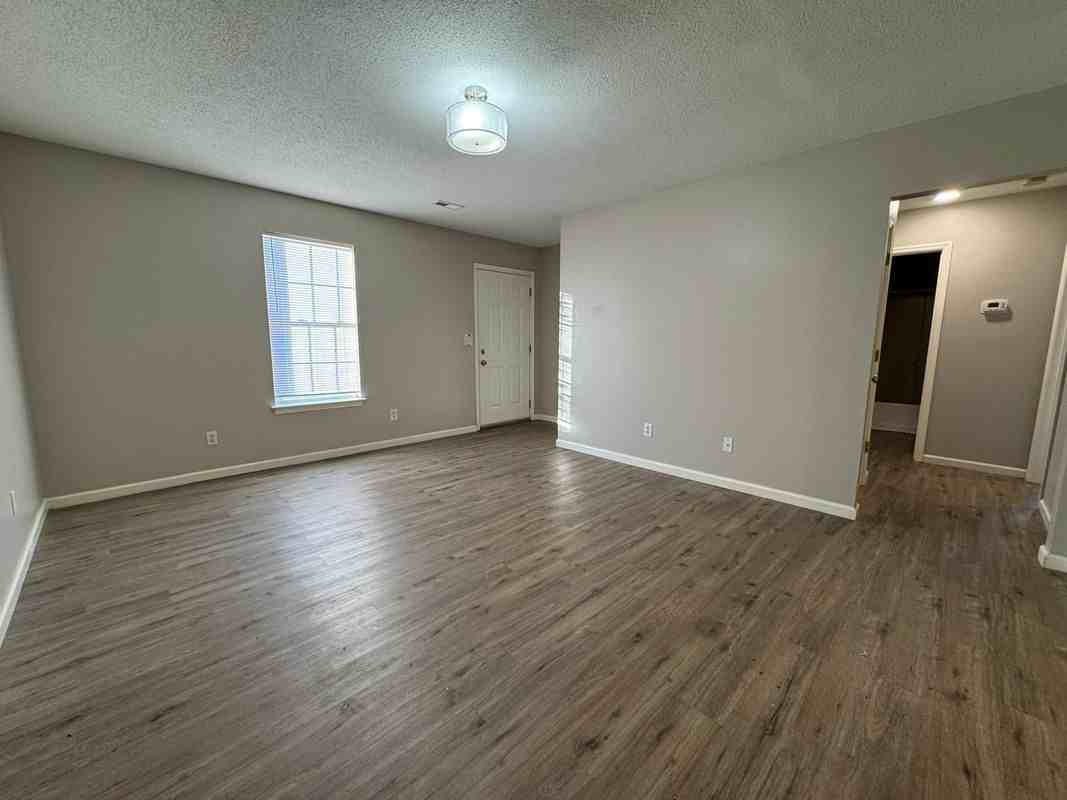 1321 Dixie St ##B - Photo 4 of 13