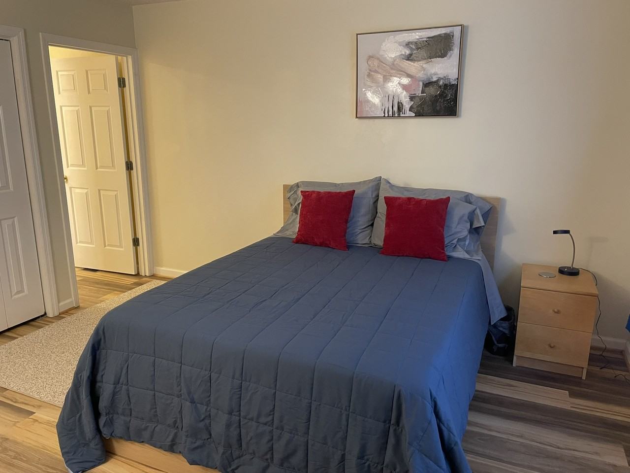 800 Meadowview Dr #3 - Photo 6 of 12