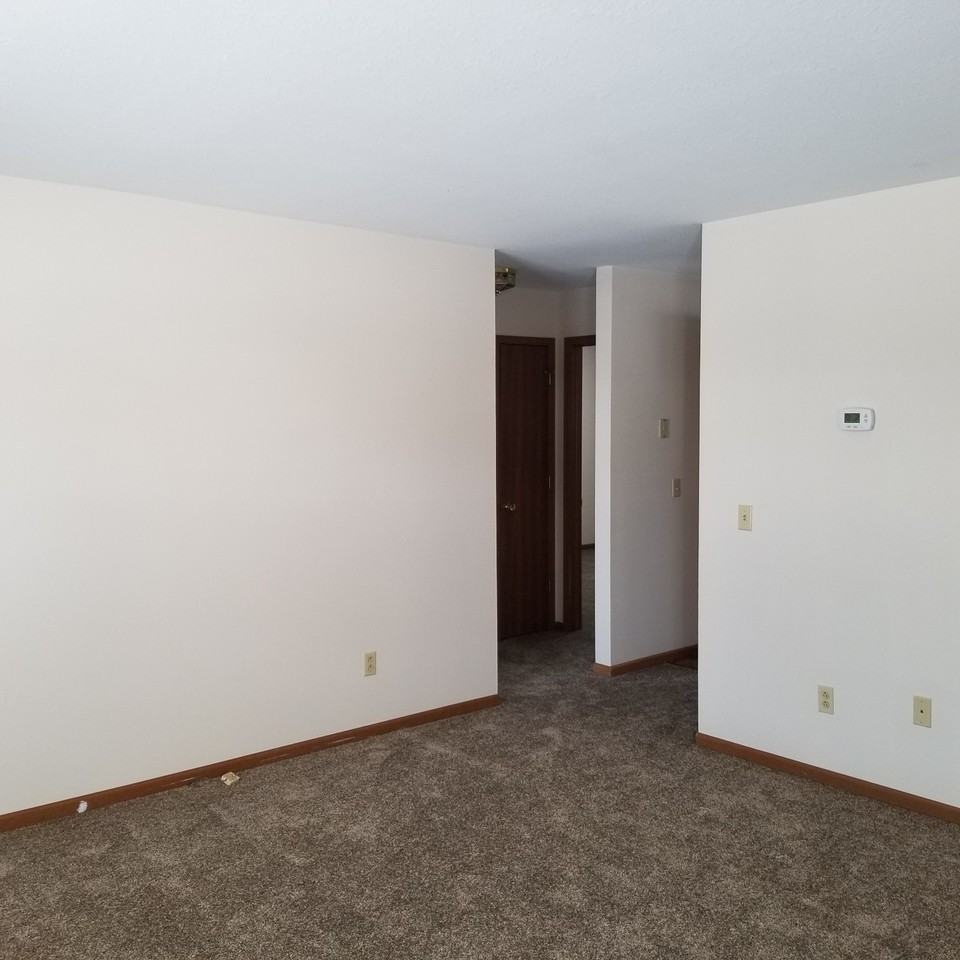 1116 Oakview Drive #1106 - Photo 3 of 12