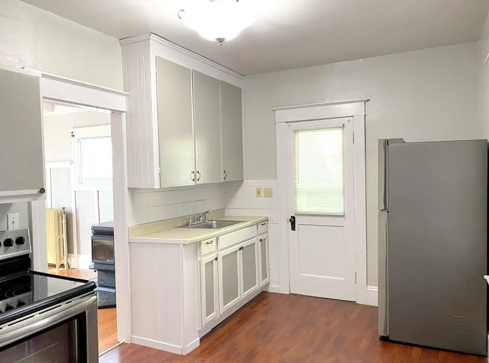 58 Elm St - Photo 6 of 10